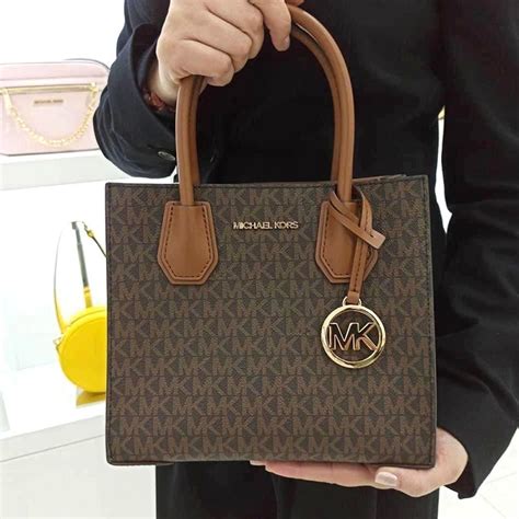 túi xách michael kors màu mới nhất leflair|túi michael kors.